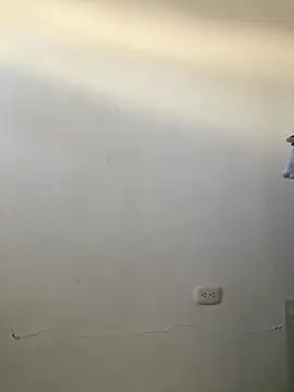 lineichun1708 online show from December 20, 7:07 pm