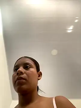 lineichun1708 online show from November 21, 6:54 pm