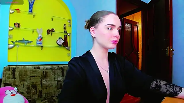 AlicaLOVEalisa777 online show from May 8, 7:59 pm