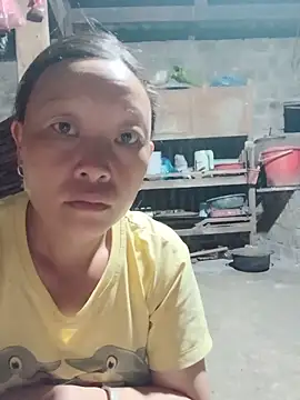 girl-hot2x online show from May 23, 9:57 pm