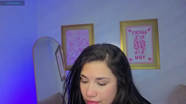 Violetta jhonson a online show from May 16, 6:16 am