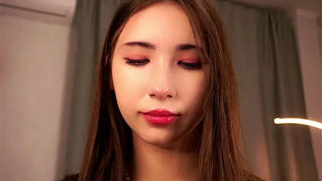 NanceeWestaway online show from November 29, 3:16 pm