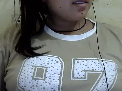 Anika Singh online show from May 25, 4:06 pm