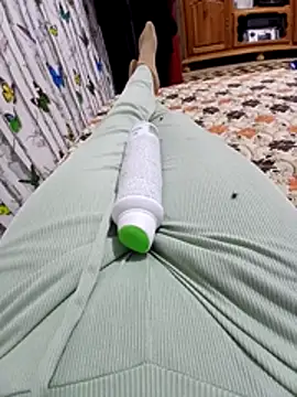 Tota sexi online show from May 4, 7:12 am