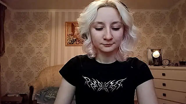 KyokoAck online show from January 6, 3:59 pm