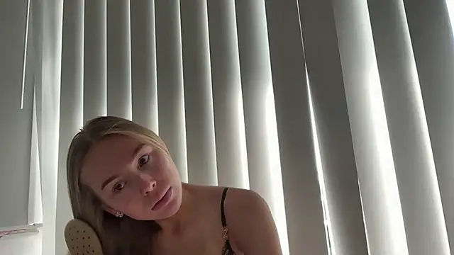 GigiLinks online show from November 11, 11:24 pm