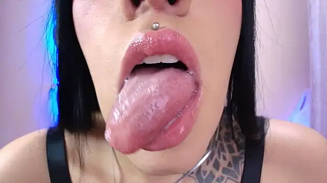 catte jensen online show from December 20, 4:49 am