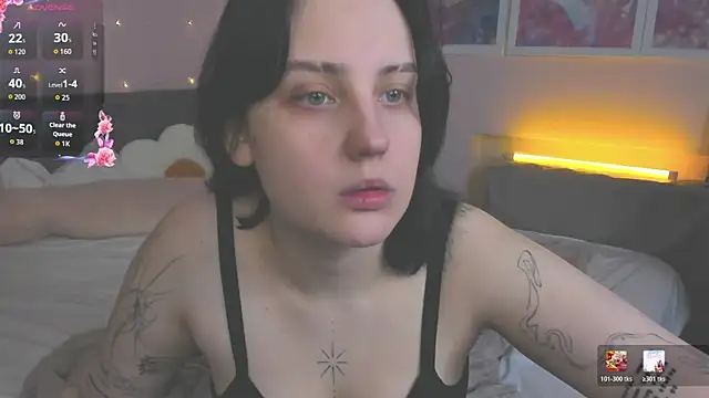 hey tessa online show from April 2, 7:22 pm