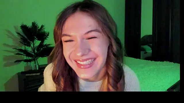 luna lust 212 online show from January 8, 5:33 am