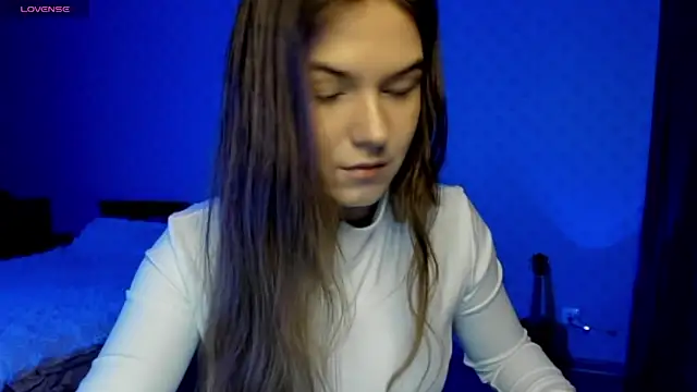 luna lust 212 online show from November 18, 3:51 am