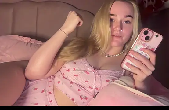 Pinkiepieexo online show from May 15, 11:51 pm