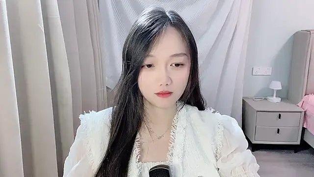 BoiI2u online show from November 19, 3:56 pm