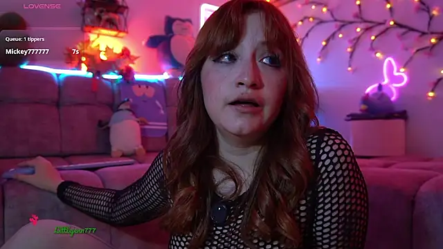 Teenjenn  online show from April 5, 2:10 am