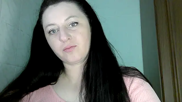 MelinaAx online show from April 8, 11:45 am