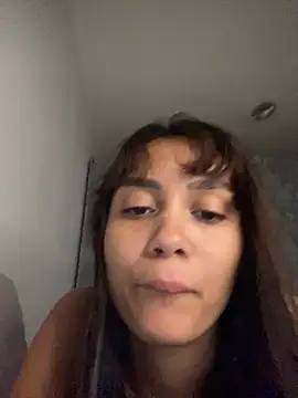 carolsapequinha online show from May 9, 9:17 pm