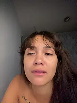 carolsapequinha online show from May 20, 11:29 am