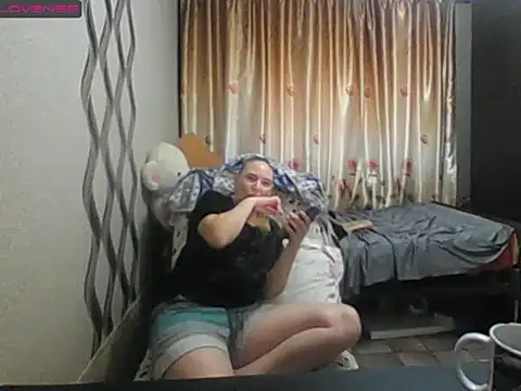 JenniDeep online show from November 17, 11:00 am