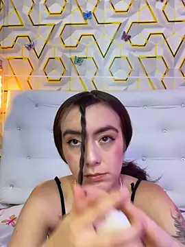 MelanyyJhonson15 online show from May 22, 3:59 am