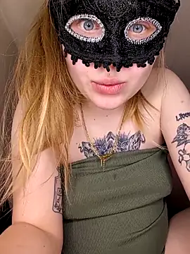 secretcouple 00 online show from May 17, 1:43 pm