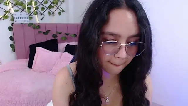 amaris ferrer online show from November 24, 4:25 am