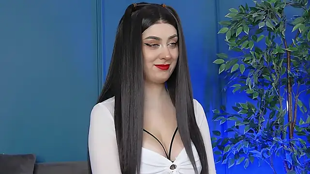 IrissBell online show from November 27, 7:00 am