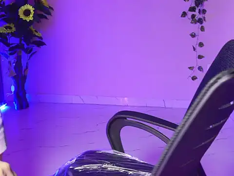 Saira Hotty online show from February 20, 6:26 am