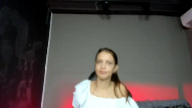 nicolvibes 212 online show from December 5, 8:10 pm