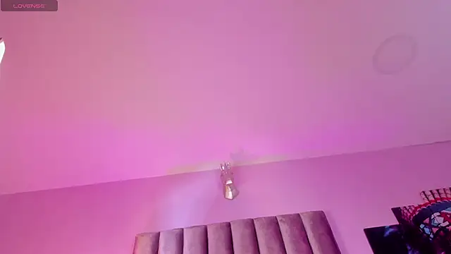 GabrielaSuarez  online show from May 9, 10:12 pm