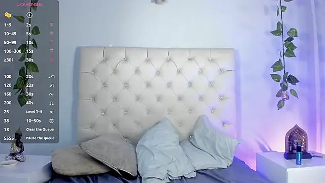 GabrielaSuarez  online show from May 4, 2:26 am