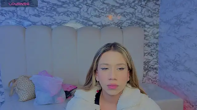 Evy Luxx v online show from May 20, 3:03 am