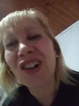 SexyMilf1211 online show from May 12, 12:08 am