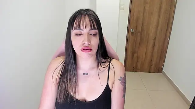 SOFIA SWEETT22 online show from May 10, 12:13 am