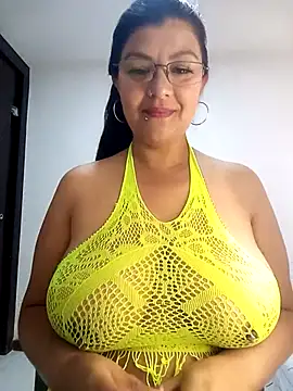 CelesteAlvarez1989 online show from May 9, 1:57 pm