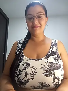 CelesteAlvarez1989 online show from May 19, 3:57 am