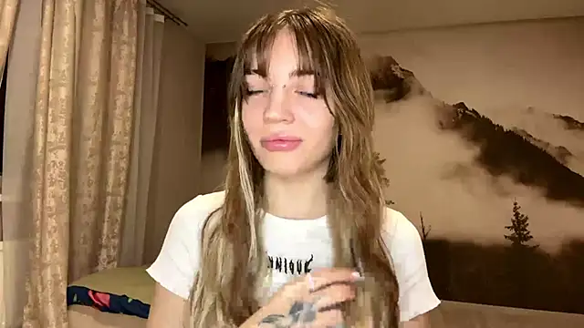 MelaineAytes online show from December 17, 2:10 pm