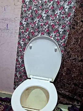 mnbvcxzqwertyuiop1235 online show from February 1, 11:03 pm