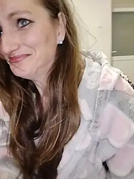 CrazyMaya39 online show from May 21, 2:09 am