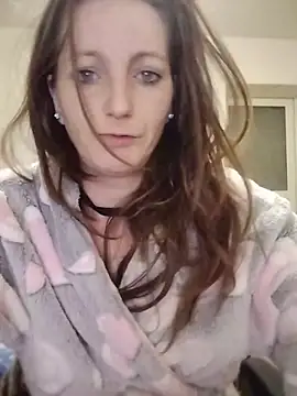 CrazyMaya39 online show from May 6, 12:36 am