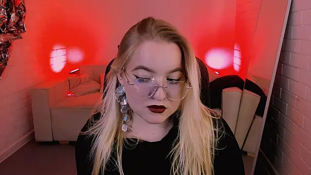 EllaPower online show from November 15, 3:02 pm