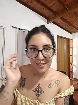 Melinerd online show from November 28, 7:17 pm