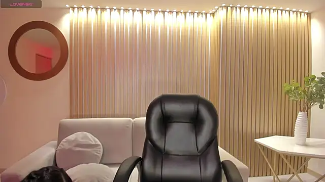HaileyRoss  online show from May 18, 4:07 am
