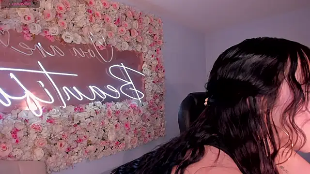 ZaraKafruni online show from April 7, 4:25 am