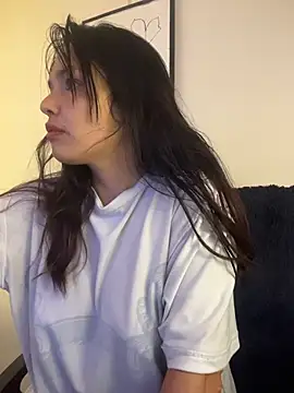 LaraDanverss online show from April 2, 10:40 pm