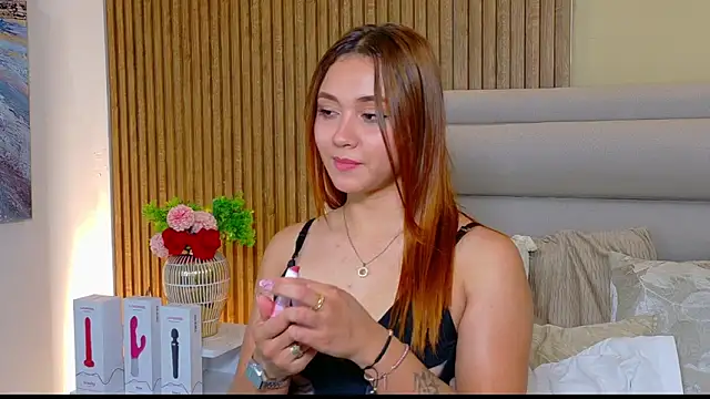 LondraBlush online show from May 11, 4:04 pm