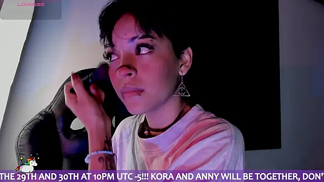 Anny Kiitty online show from May 26, 4:23 am