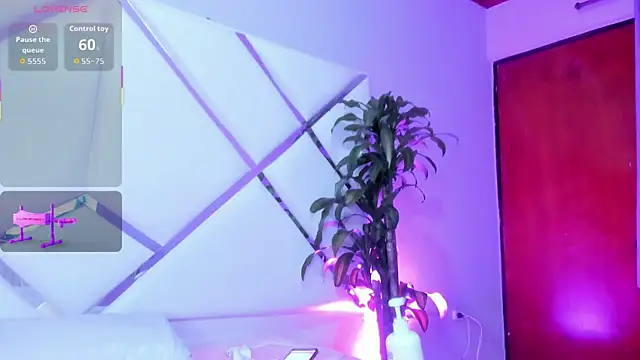 CarolinaNavas33 online show from November 28, 3:09 am