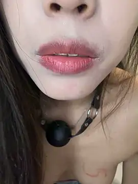 XX125216 online show from January 6, 5:38 pm