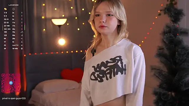 PhillisEsplin online show from December 20, 7:07 pm