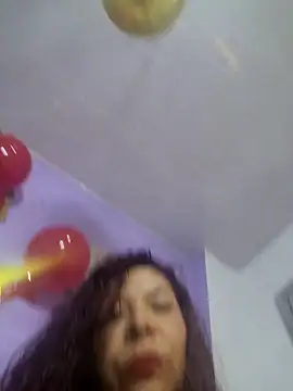 Scarlet curly online show from December 14, 9:04 am