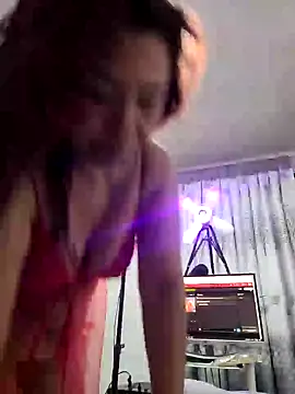 Scarlet curly online show from January 6, 9:02 am